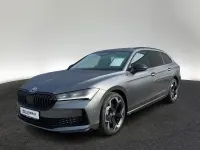 Neu Skoda Superb SportLine 193 PS (141 kW) 2026 Grau Kombi