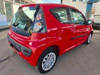 Gebraucht Citroën C1 Tendance 68 PS (50 kW) 2012 Rouge scarlet Kleinwagen