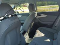 Używany Audi A4 Ambiente 190 KM (139 kW) 2016 Szary Sedan/Limuzyna