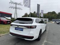 Gebraucht VW Passat R-line 193 PS (141 kW) 2024 Pure white Kombi