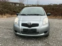 Gebraucht Toyota Yaris 69 PS (50 kW) 2007 Silber Kleinwagen