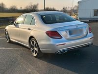 Gebraucht Mercedes E220 Avantgarde 194 PS (142 kW) 2018 Silber Limousine