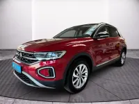 Gebraucht VW T-Roc Style 150 PS (110 kW) 2023 Kings red metallic schwarz (metallic) SUV
