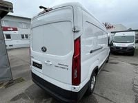 Second-hand Maxus V90 148 CP (108 kW) 2024 Alb Van