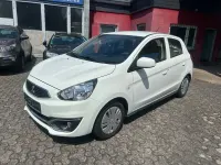 Gebraucht Mitsubishi Space Star Basis 71 PS (52 kW) 2018 Weiß Kleinwagen