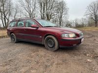 Gebraucht Volvo V70 170 PS (125 kW) 2001 Rot Kombi