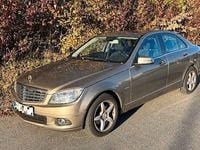 Gebraucht Mercedes C180 156 PS (114 kW) 2011 Beige Limousine