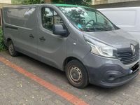 Gebraucht Renault Trafic Komfort 90 PS (66 kW) 2014 Grau Van / Kleinbus