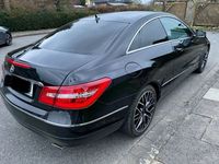 Gebraucht Mercedes E300 Elegance 252 PS (185 kW) 2011 Schwarz Coupé
