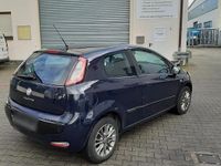Gebraucht Fiat Punto 77 PS (56 kW) 2011 Schwarz Kleinwagen
