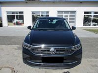 Gebraucht VW Tiguan Active 150 PS (110 kW) 2021 Schwarz SUV