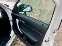 Gebraucht BMW 114 Advantage 2012 Weiß Kleinwagen