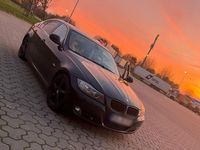 Second-hand BMW 325 218 CP (160 kW) 2008 Negru Berlinǎ