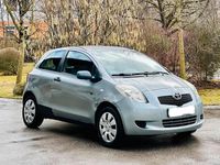 Gebraucht Toyota Yaris 69 PS (50 kW) 2008 Grau Kleinwagen