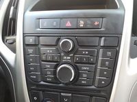 Gebraucht Opel Astra Edition 160 PS (117 kW) 2011 Silber metallic Kombi