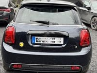 Second-hand Mini Cooper SE 135 kW (184 CP) 2023 Albastru Hatchback