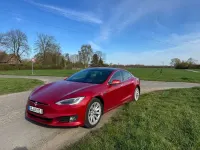 Used Tesla Model S 309 kW (421 HP) 2017 Red Hatchback