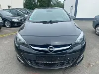 Gebraucht Opel Astra Edition 140 PS (102 kW) 2013 Schwarz Limousine