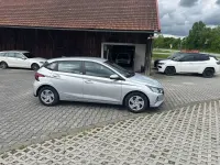 Gebraucht Hyundai i20 Select 101 PS (74 kW) 2021 Silber Kleinwagen