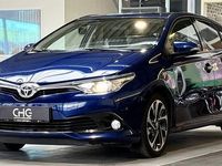 Gebraucht Toyota Auris Design 99 PS (72 kW) 2015 Blau Limousine