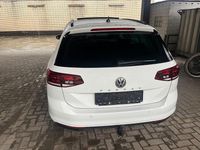 Gebraucht VW Passat 150 PS (110 kW) 2020 Weiß Limousine