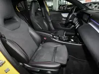 Gebraucht Mercedes A200 AMG 163 PS (119 kW) 2020 Unilack sonnengelb Limousine