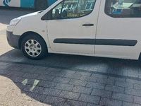 Gebraucht Peugeot TePee 75 PS (55 kW) 2011 Weiß Limousine