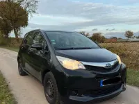Gebraucht Subaru Trezia 90 PS (66 kW) 2010 Schwarz Kleinwagen