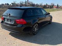 Gebraucht BMW 320 184 PS (135 kW) 2011 Schwarz Kombi