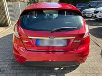 Gebraucht Ford Fiesta Titanium 101 PS (74 kW) 2017 Rot Kleinwagen