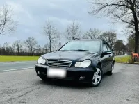 Gebraucht Mercedes C200 Classic 122 PS (89 kW) 2004 Schwarz Kombi