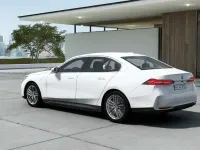 Neu BMW 530e 299 PS (219 kW) 2025 Alpinweiss uni Limousine