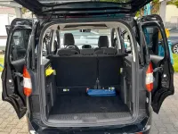 Gebraucht Ford Tourneo Courier 95 PS (69 kW) 2015 Schwarz Van / Kleinbus
