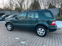 Gebraucht Mercedes ML270 163 PS (119 kW) 2004 Grün SUV