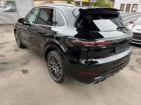 Gebraucht Porsche Cayenne Turbo 549 PS (403 kW) 2018 Schwarz SUV