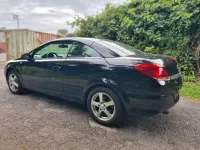 Gebraucht Opel Astra 105 PS (77 kW) 2006 Schwarz Cabrio