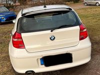 Gebraucht BMW 116 115 PS (84 kW) 2010 Weiß Kleinwagen