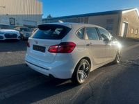 Gebraucht BMW 220 Sport Line 192 PS (141 kW) 2016 Weiß Kombi