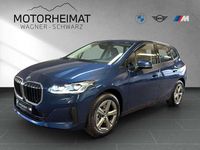 Gebraucht BMW 220 Active Tourer 170 PS (125 kW) 2025 Phytonicblau metallic Van / Kleinbus
