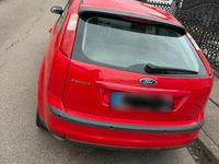 Gebraucht Ford Focus 101 PS (74 kW) 2007 Rot Kleinwagen