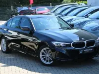 Gebraucht BMW 318 Shadowline 156 PS (114 kW) 2024 Schwarz Limousine