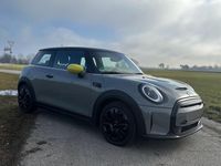 Gebraucht Mini Cooper SE Essential 135 kW (184 PS) 2022 Schwarz Kleinwagen