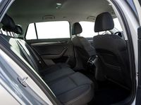 Gebraucht Skoda Superb Style 190 PS (139 kW) 2022 Brillantsilber Kombi