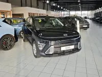 Neu Hyundai Kona Select 101 PS (74 kW) 2026 Schwarz SUV