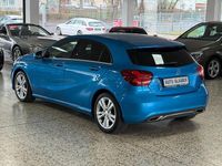 Gebraucht Mercedes A180 Sport 122 PS (89 kW) 2016 Blau Limousine