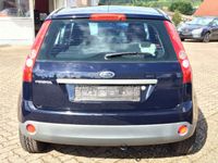 Gebraucht Ford Fiesta Ambiente 60 PS (44 kW) 2006 Blau metallic Kleinwagen