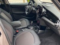 Gebraucht Mini Cooper 136 PS (100 kW) 2023 Andere farben Kleinwagen