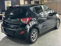 Gebraucht Hyundai i10 Passion 67 PS (49 kW) 2016 Schwarz Kleinwagen