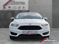 Gebraucht Ford Focus Ambiente 101 PS (74 kW) 2015 Weiss Kombi
