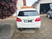 Gebraucht Mercedes B180 Sport 122 PS (89 kW) 2015 Weiß Van / Kleinbus